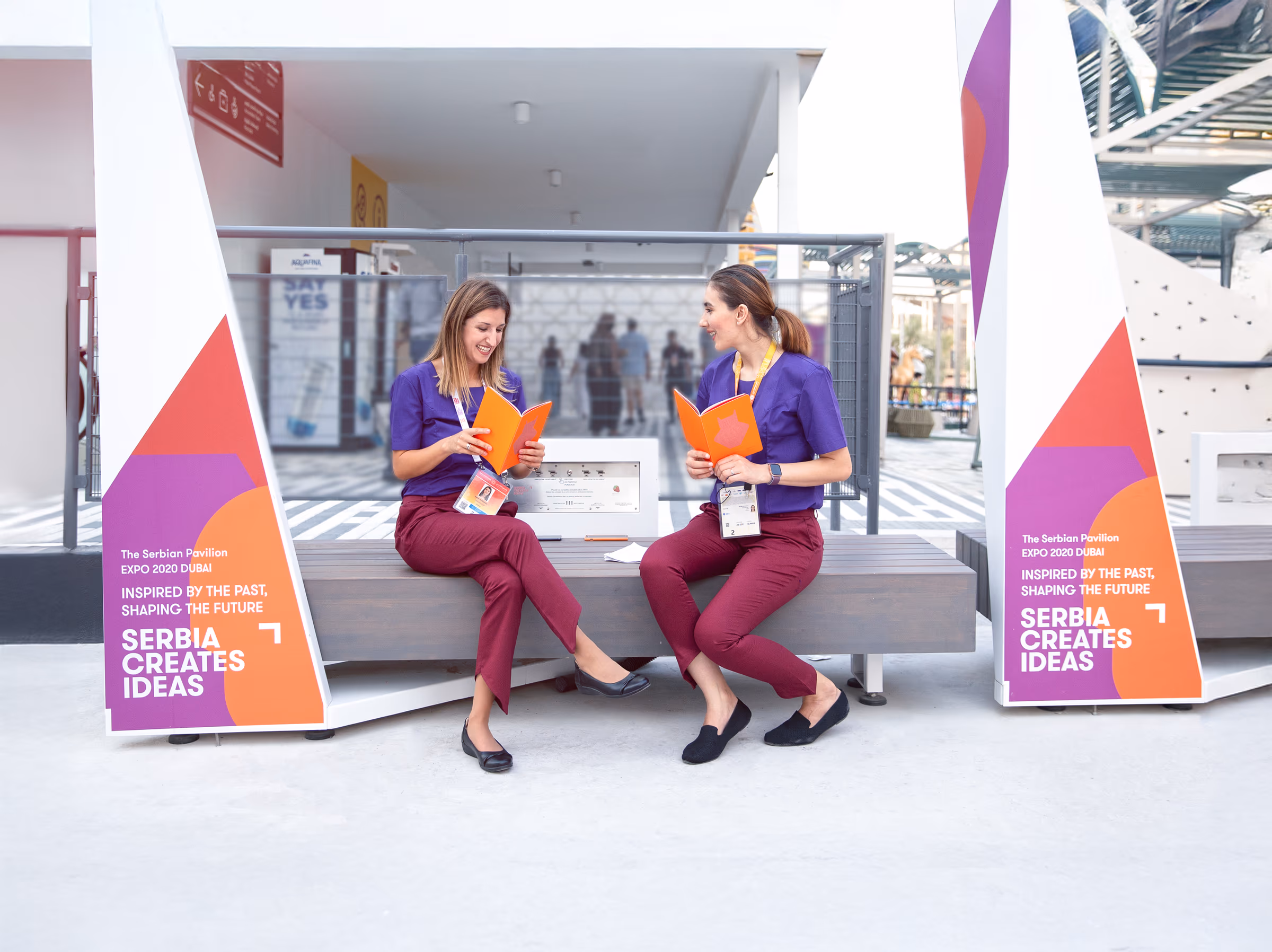 Two women sitting on SSB bench at Serbia Creates Ideas Expo 2020 Dubai