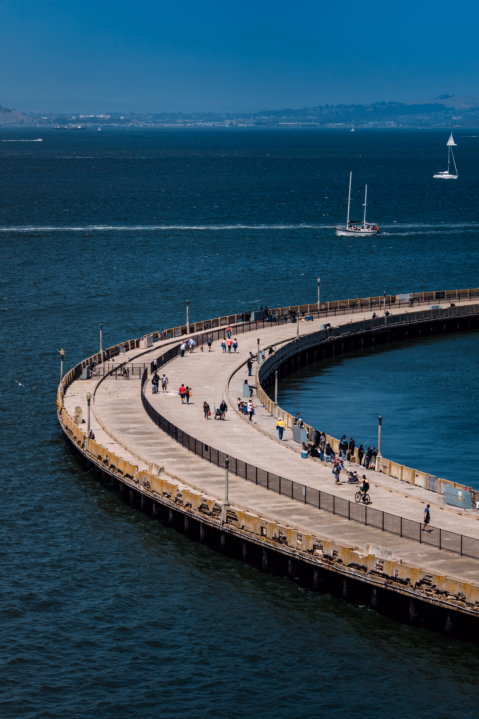 Waterfronts and pedestrian zones